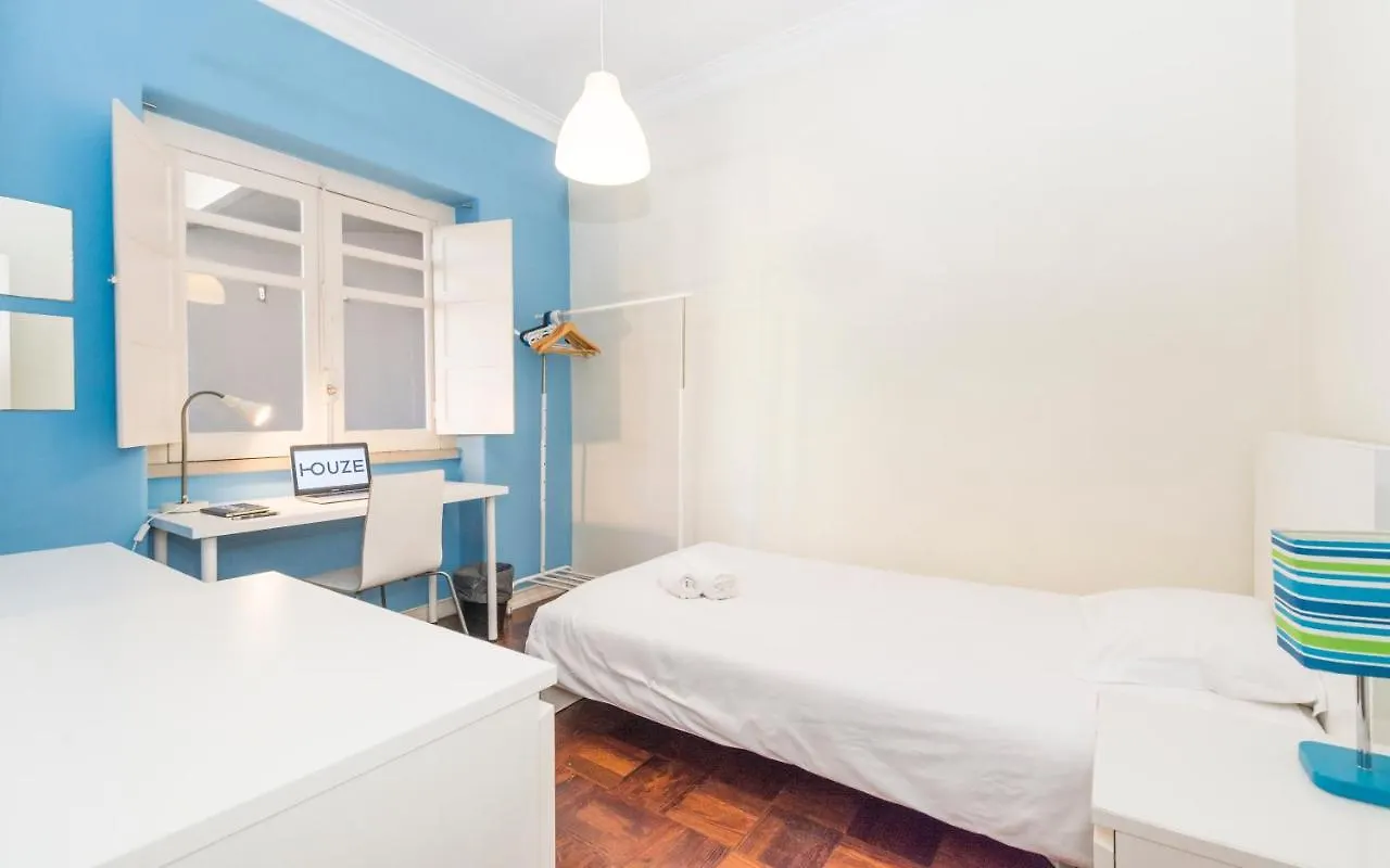 Houze_City Center, 5 Rooms Flat W/ Sunny Terrace Lisbon Apartment
